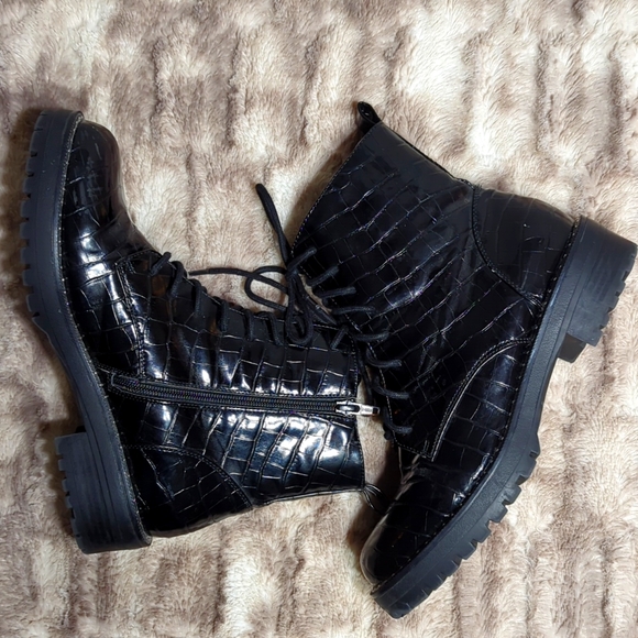 Target Shoes - Patent Leather Combat Boots